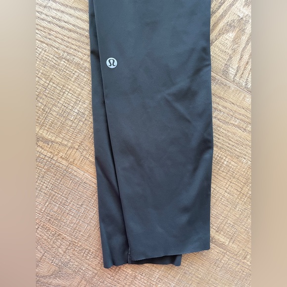 Lululemon high rise leggings - Picture 8 of 8